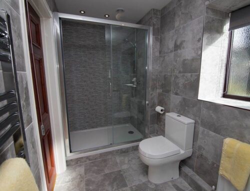 En-Suite Bathroom